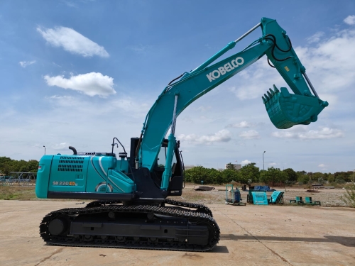 Kobelco SK220