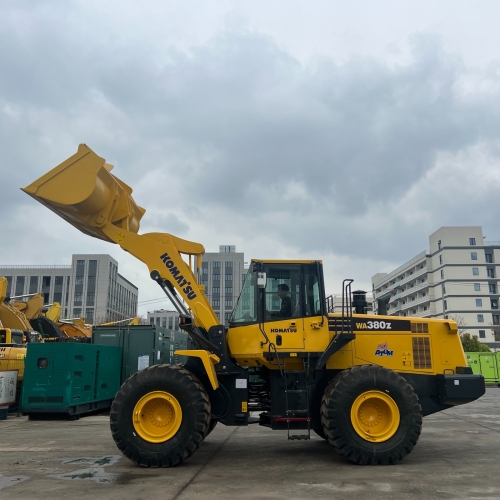 Komatsu Loader WA380-6