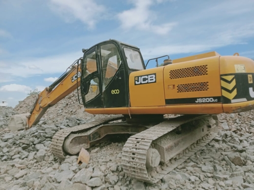 JCB JS200 Excavator 