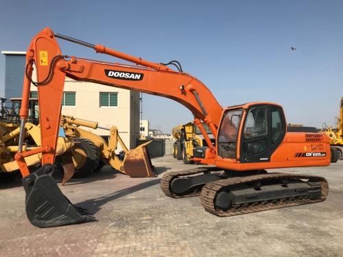 Doosan DX225